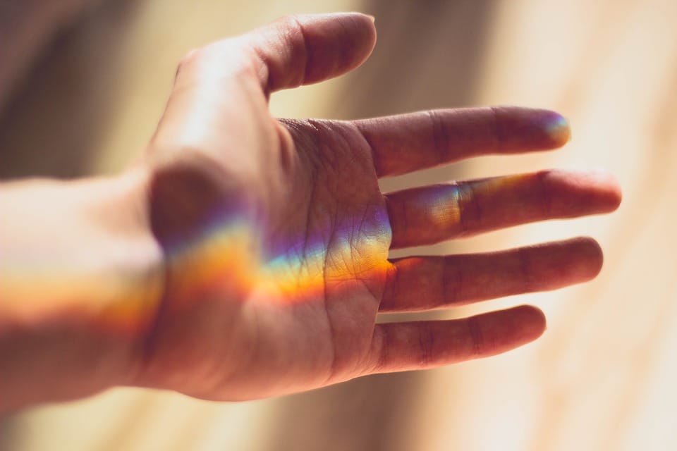hand-rainbow